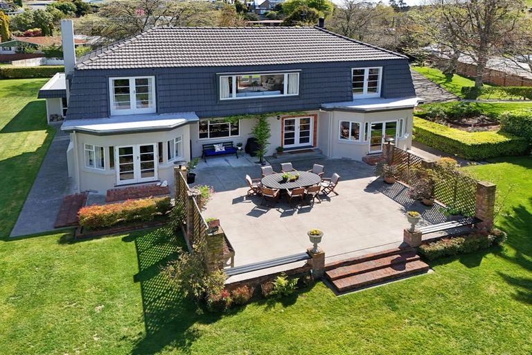 Photo of property in 2 Sandon Road, Feilding, 4702