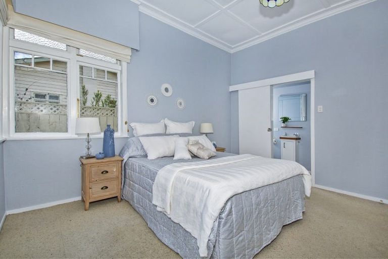 Photo of property in 11 Kent Road, Regent, Whangarei, 0112