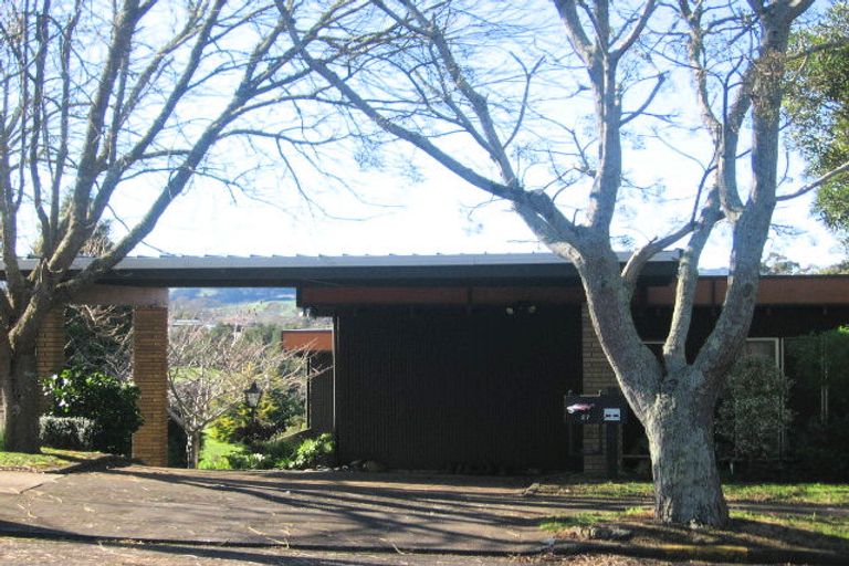 Photo of property in 27 Coulthard Terrace, Opaheke, Papakura, 2113