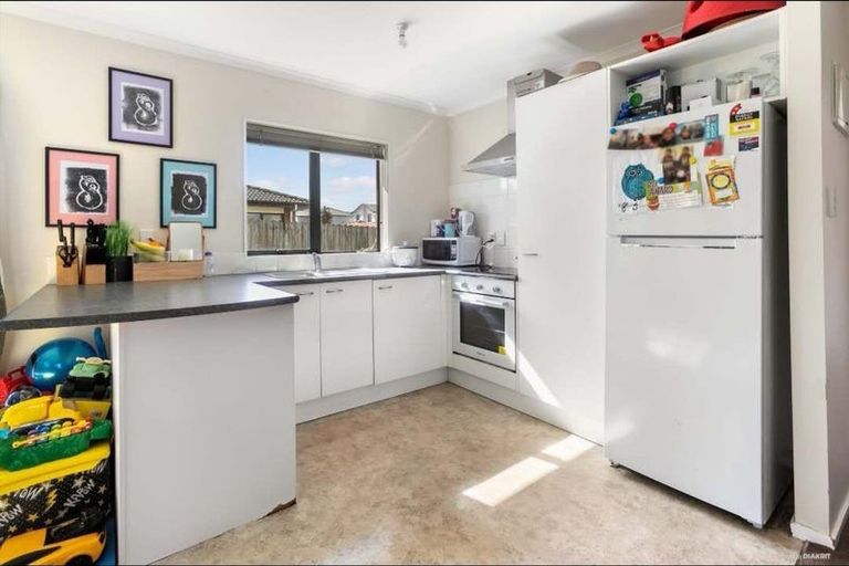 Photo of property in 15 Kaimoana Street, Weymouth, Auckland, 2103