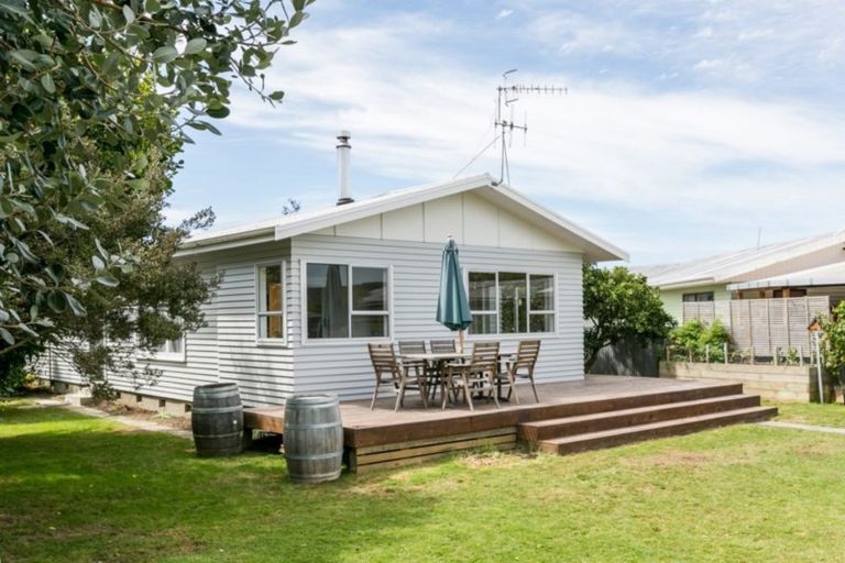 Photo of property in 5 Foster Terrace, Onekawa, Napier, 4110