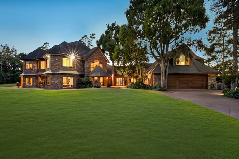 Photo of property in 251 Whitehills Road, Waitoki, 0994