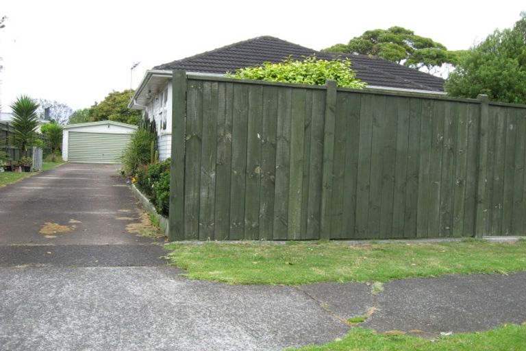 Photo of property in 7 Wallace Road, Mangere Bridge, Auckland, 2022