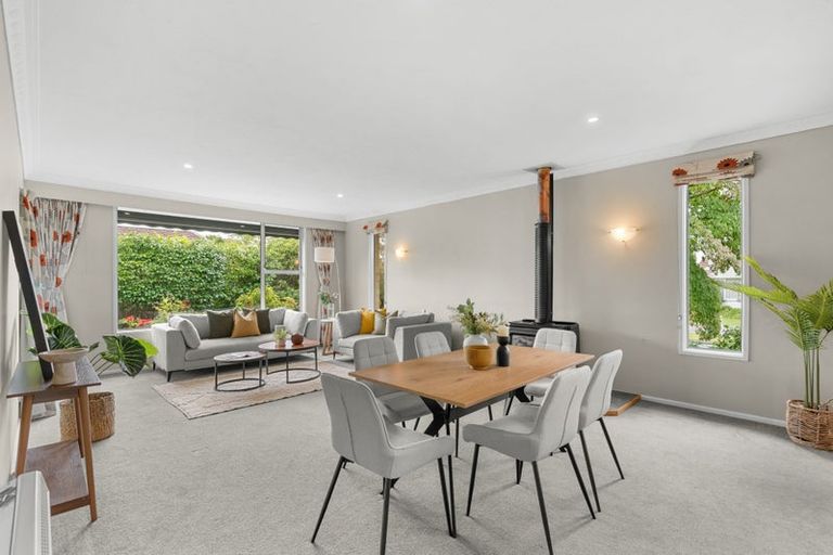 Photo of property in 10 Highfield Place, Avonhead, Christchurch, 8042