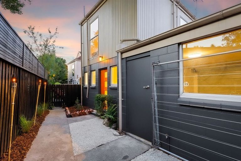 Photo of property in 3/34 Holly Road, St Albans, Christchurch, 8014