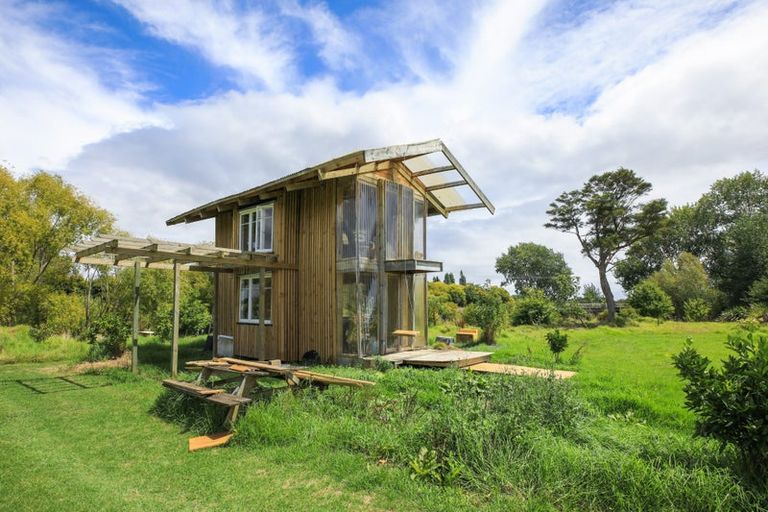 Photo of property in 18 Neavesville Road, Puriri, Thames, 3578