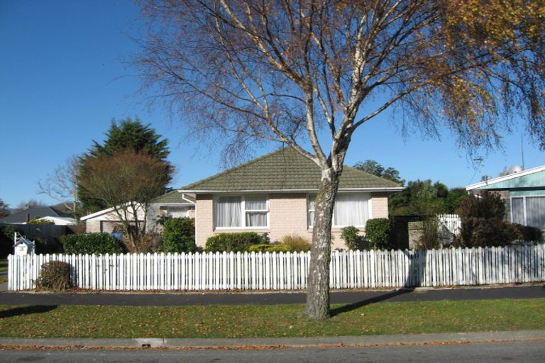 Photo of property in 50 West-watson Avenue, Hillmorton, Christchurch, 8025