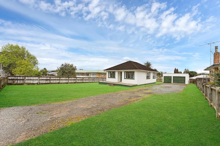 Photo of property in 13 Buckland Road, Tuakau, 2121