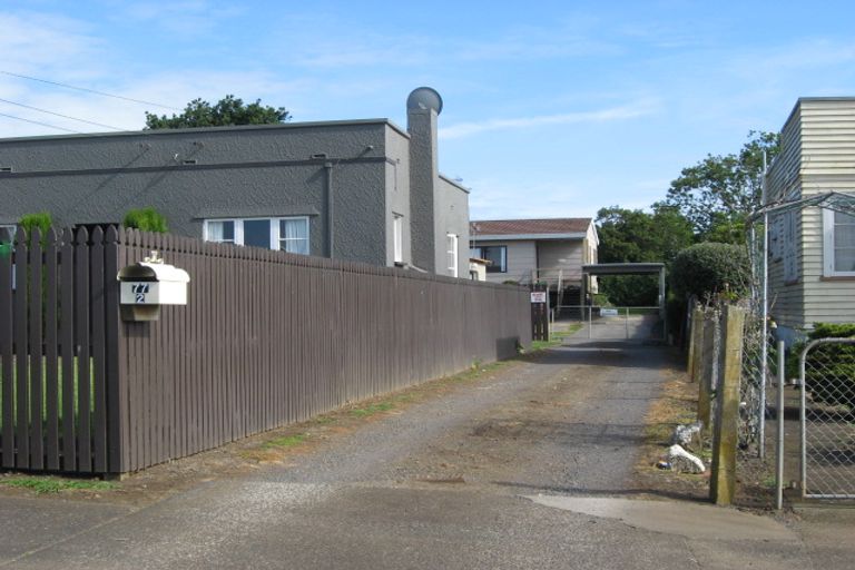 Photo of property in 2/77 Hastie Avenue, Mangere Bridge, Auckland, 2022