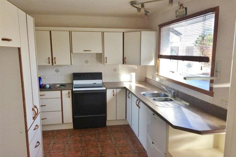 Photo of property in 22 Roseanne Road, Manurewa, Auckland, 2102