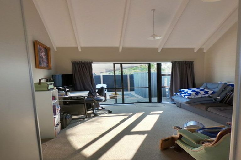 Photo of property in 11 Fantail Court, Orewa, 0931