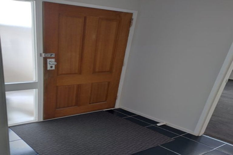 Photo of property in 15 Kindergarten Drive, Conifer Grove, Takanini, 2112