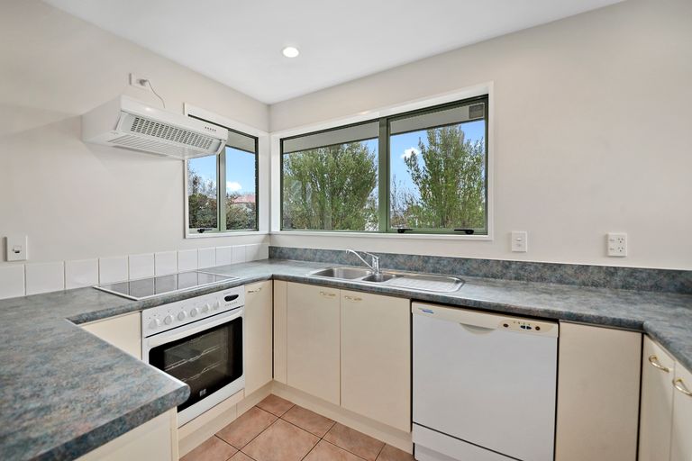 Photo of property in 51 Parade Court, Addington, Christchurch, 8024