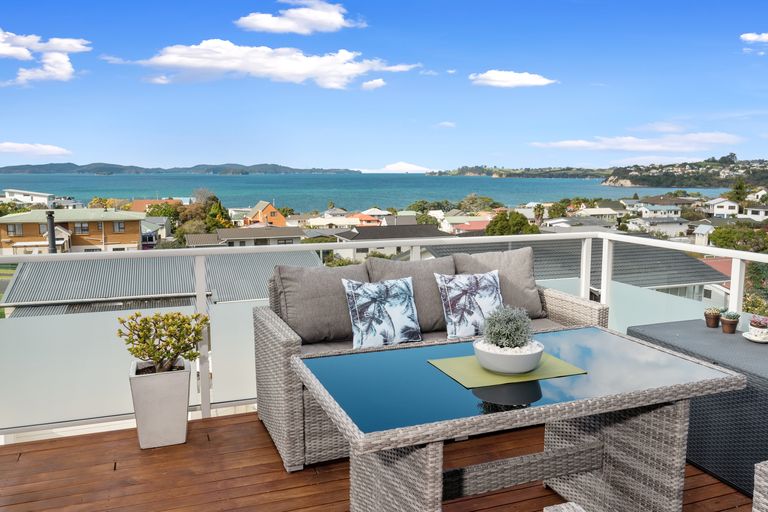 Photo of property in 4 Matangi Terrace, Snells Beach, 0920