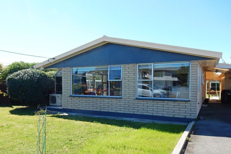 Photo of property in 13 Glendale Crescent, Holmes Hill, Oamaru, 9401