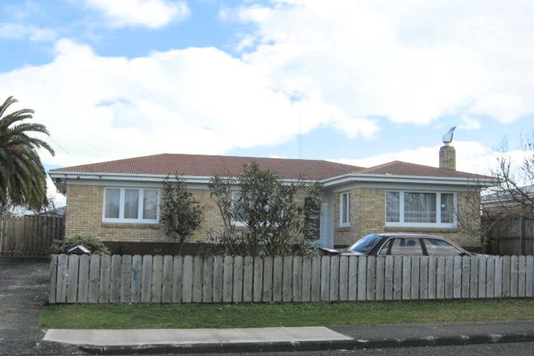 Photo of property in 23 Valentine Street, Papakura, 2110
