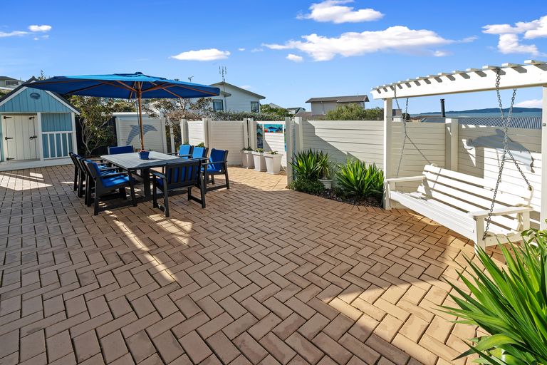 Photo of property in 4 Matangi Terrace, Snells Beach, 0920