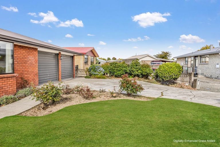 Photo of property in 14 Merlin Place, Gore, 9710