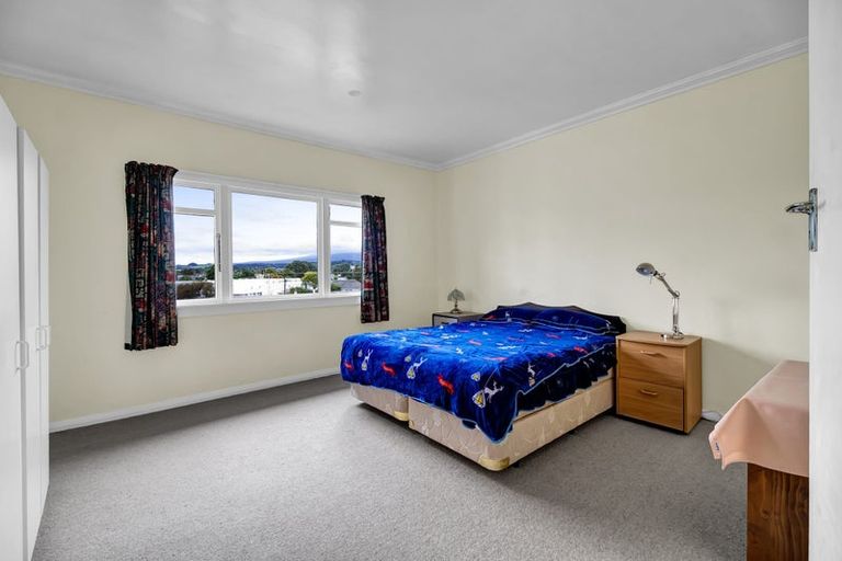 Photo of property in 215 Ngamotu Road, Spotswood, New Plymouth, 4310