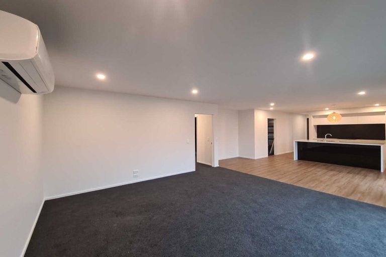 Photo of property in 38 Mehrtens Crescent, Woodend, 7691