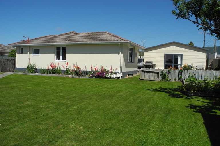 Photo of property in 6 Elizabeth Street, Waimate, 7924