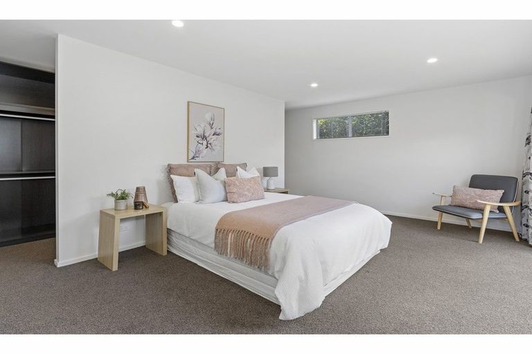 Photo of property in 1e Thorrington Lane, Cashmere, Christchurch, 8022