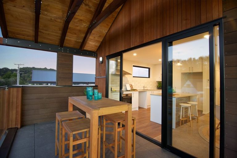 Photo of property in 5/1079 Kaipara Coast Highway, Kaukapakapa, 0873