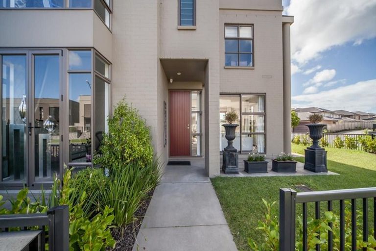 Photo of property in 131 Stonefields Avenue, Stonefields, Auckland, 1072