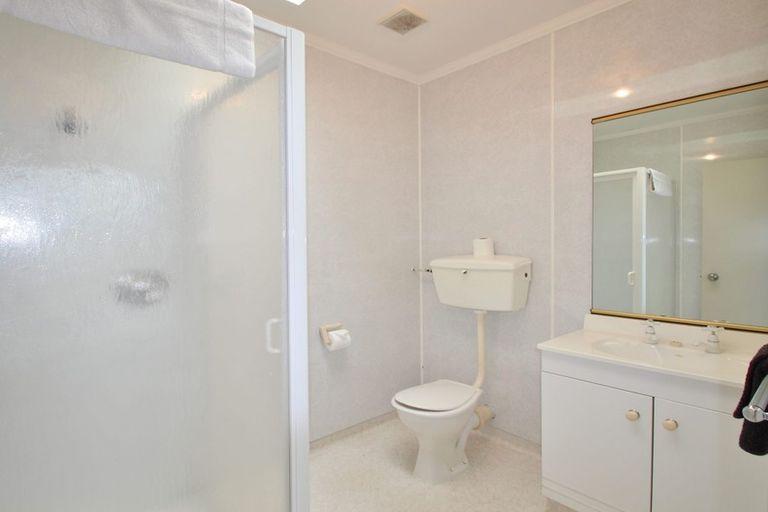 Photo of property in 8 Motu-au Close, Manapouri, 9679