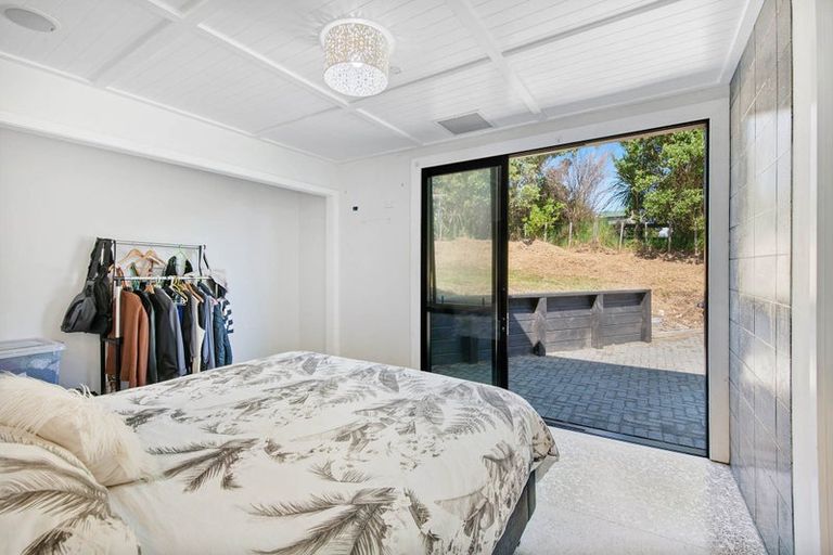 Photo of property in 60 Goodall Road, Snells Beach, 0920