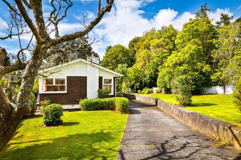 Photo of property in 73 Hilling Street, Titirangi, Auckland, 0604