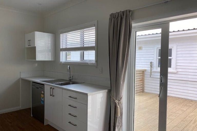 Photo of property in 125-127 Bell Road, Waiwhetu, Lower Hutt, 5010