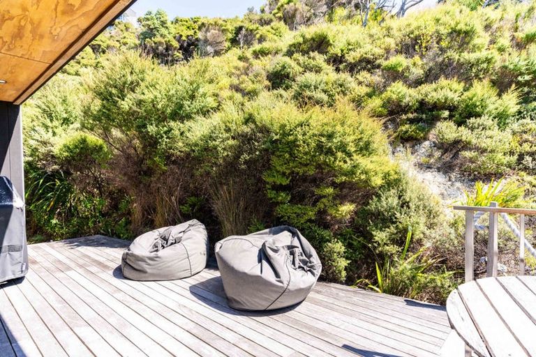 Photo of property in 17 Surf Road, Mangawhai Heads, Mangawhai, 0505