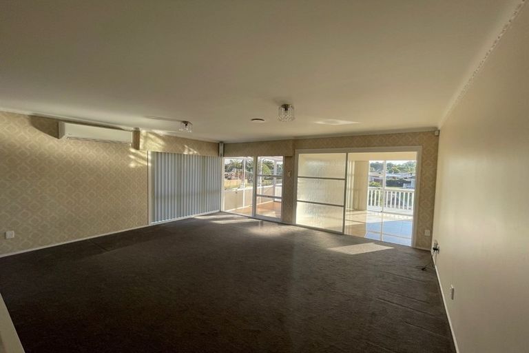 Photo of property in 27 Ramsey Street, Papatoetoe, Auckland, 2025