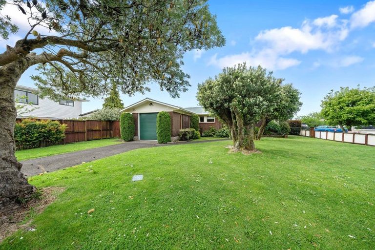Photo of property in 2 Dalton Court, Pukekohe, 2120