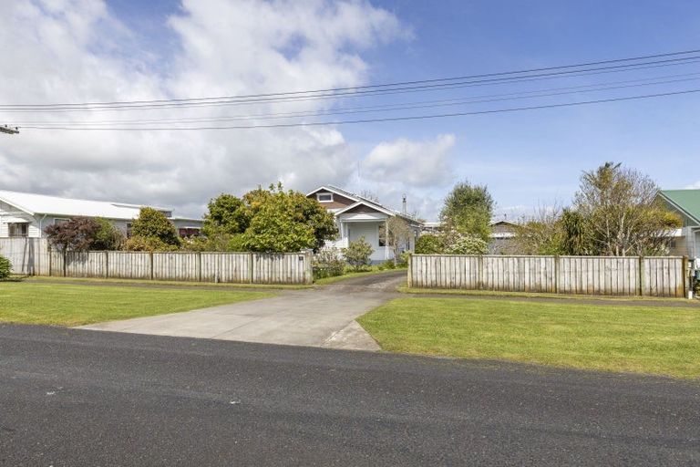 Photo of property in 5 Harris Street, Waitara, 4320