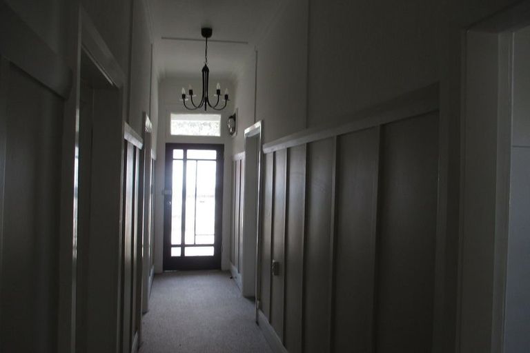 Photo of property in 74 Kilbirnie Crescent, Kilbirnie, Wellington, 6022