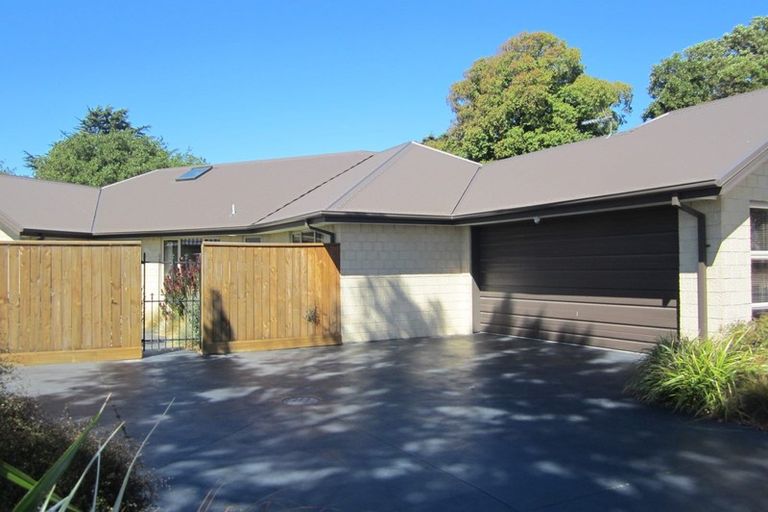 Photo of property in 24 John Campbell Crescent, Hillmorton, Christchurch, 8024