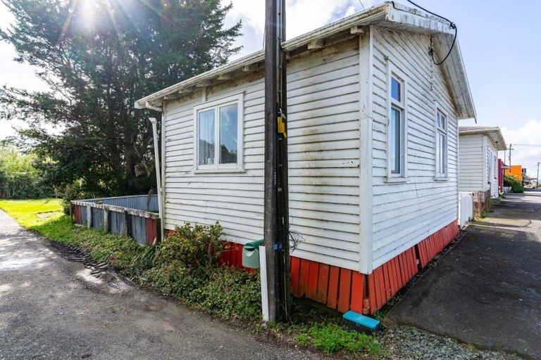 Photo of property in 18 Ruawai Wharf Road, Ruawai, 0530