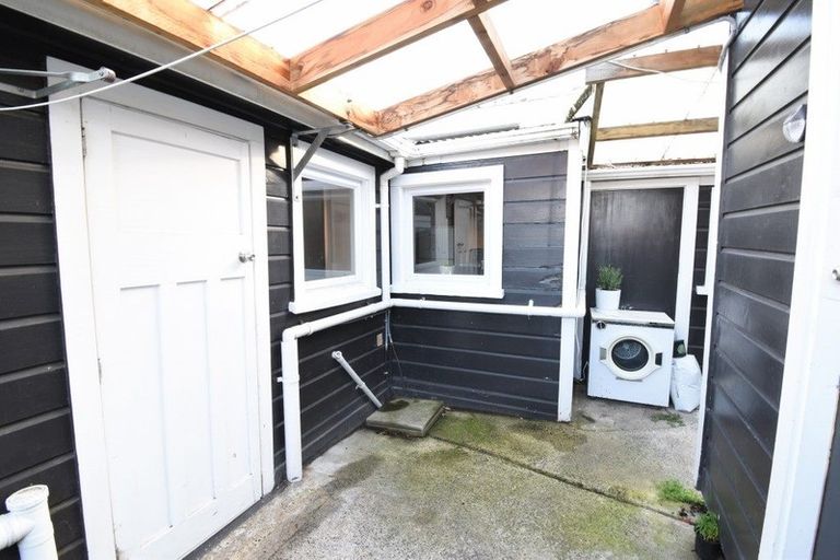 Photo of property in 16 Titan Street, North Dunedin, Dunedin, 9016