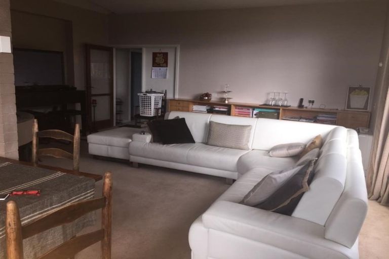 Photo of property in 116 Moncks Spur Road, Redcliffs, Christchurch, 8081