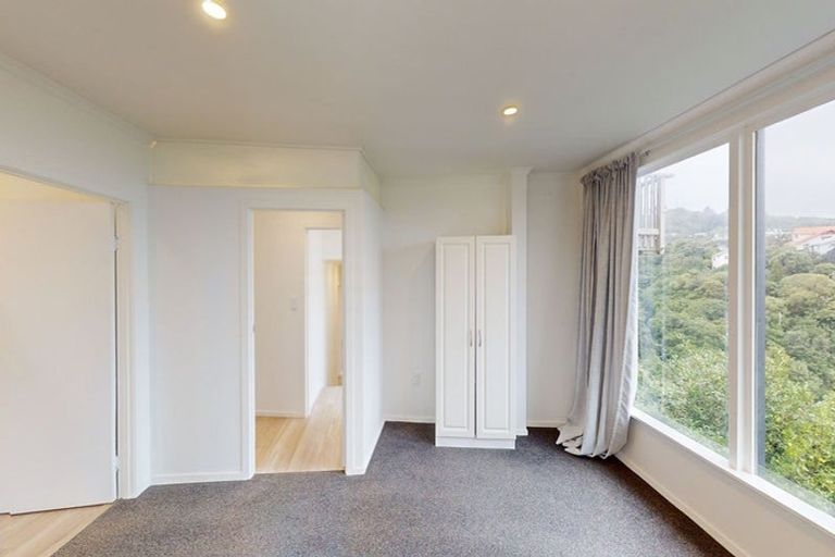 Photo of property in 43b Harbour View Road, Northland, Wellington, 6012