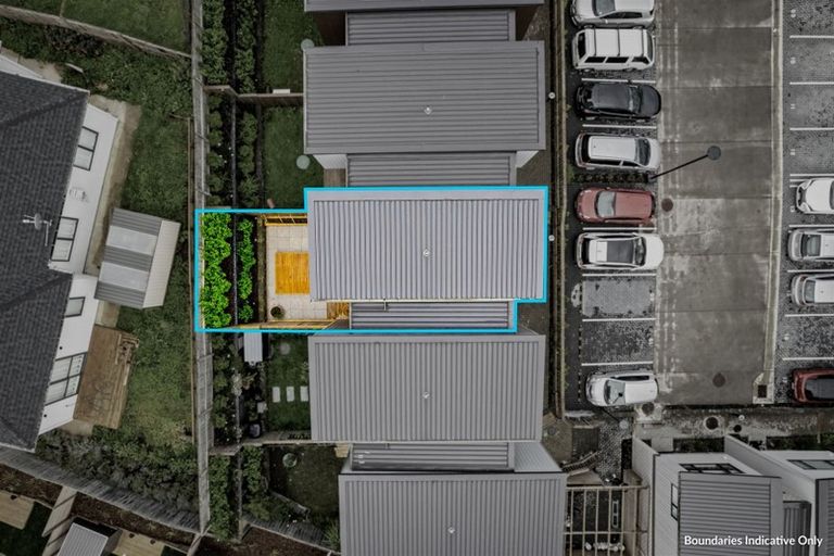 Photo of property in 136b Tiriwa Drive, Massey, Auckland, 0614