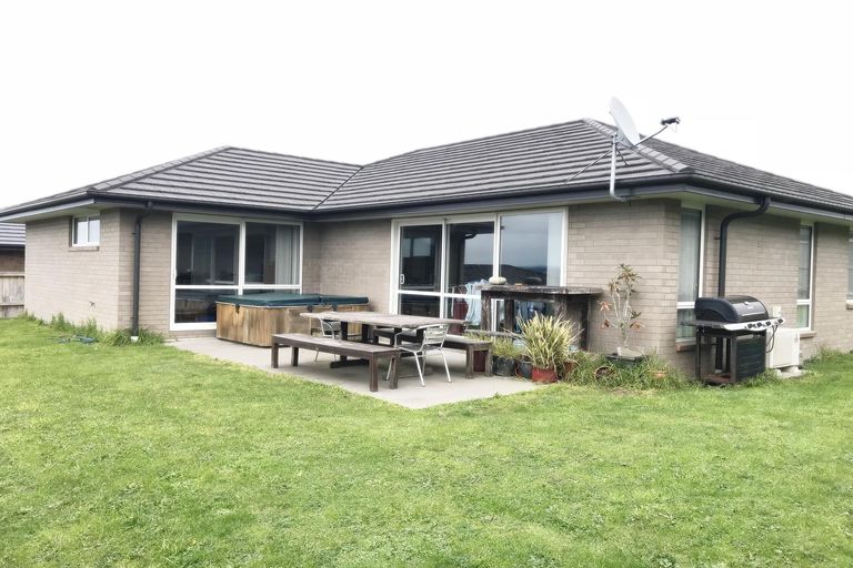 Photo of property in 19 Pyne Crescent, Pokeno, 2402