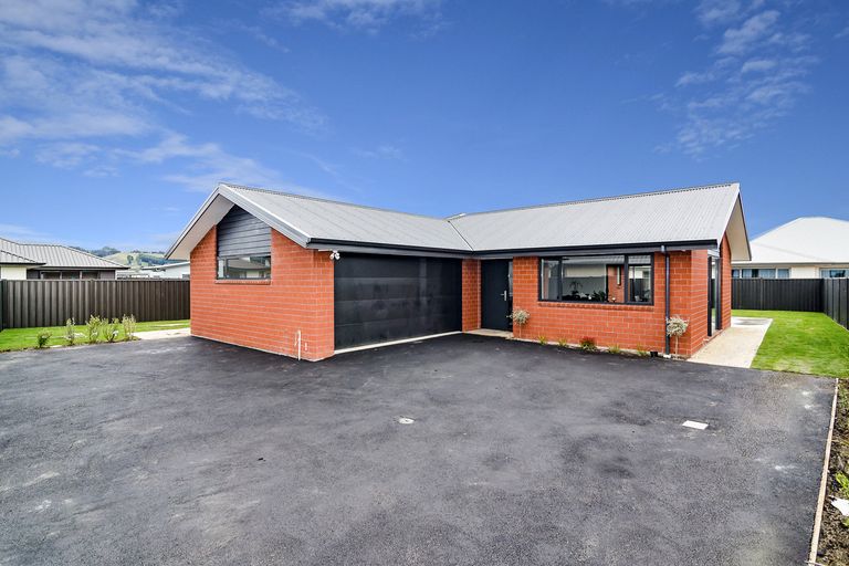 Photo of property in 38 Anderton Crescent, Mosgiel, 9024