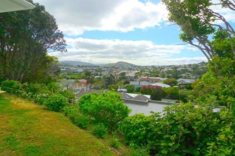 Photo of property in 17 Henderson Street, Karori, Wellington, 6012