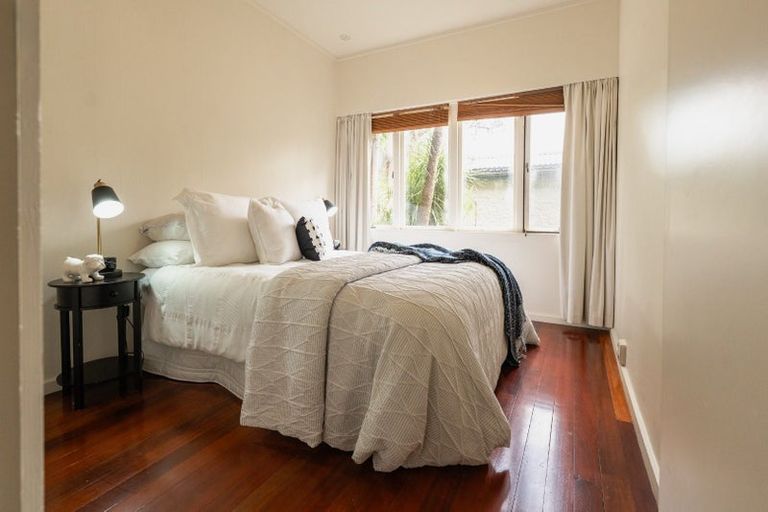 Photo of property in 137 Hinemoa Street, Birkenhead, Auckland, 0626