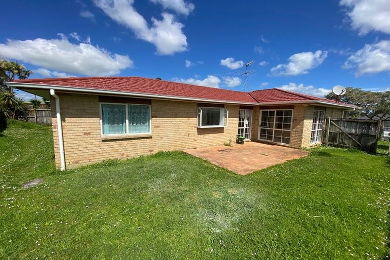 Photo of property in 18 Newbegin Place, Weymouth, Auckland, 2103