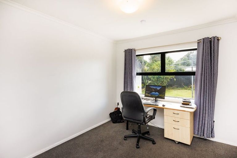 Photo of property in 11 Slacks Road, Awapuni, Palmerston North, 4412