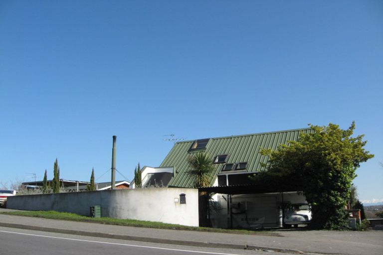 Photo of property in 16 Dyers Pass Road, Cashmere, Christchurch, 8022